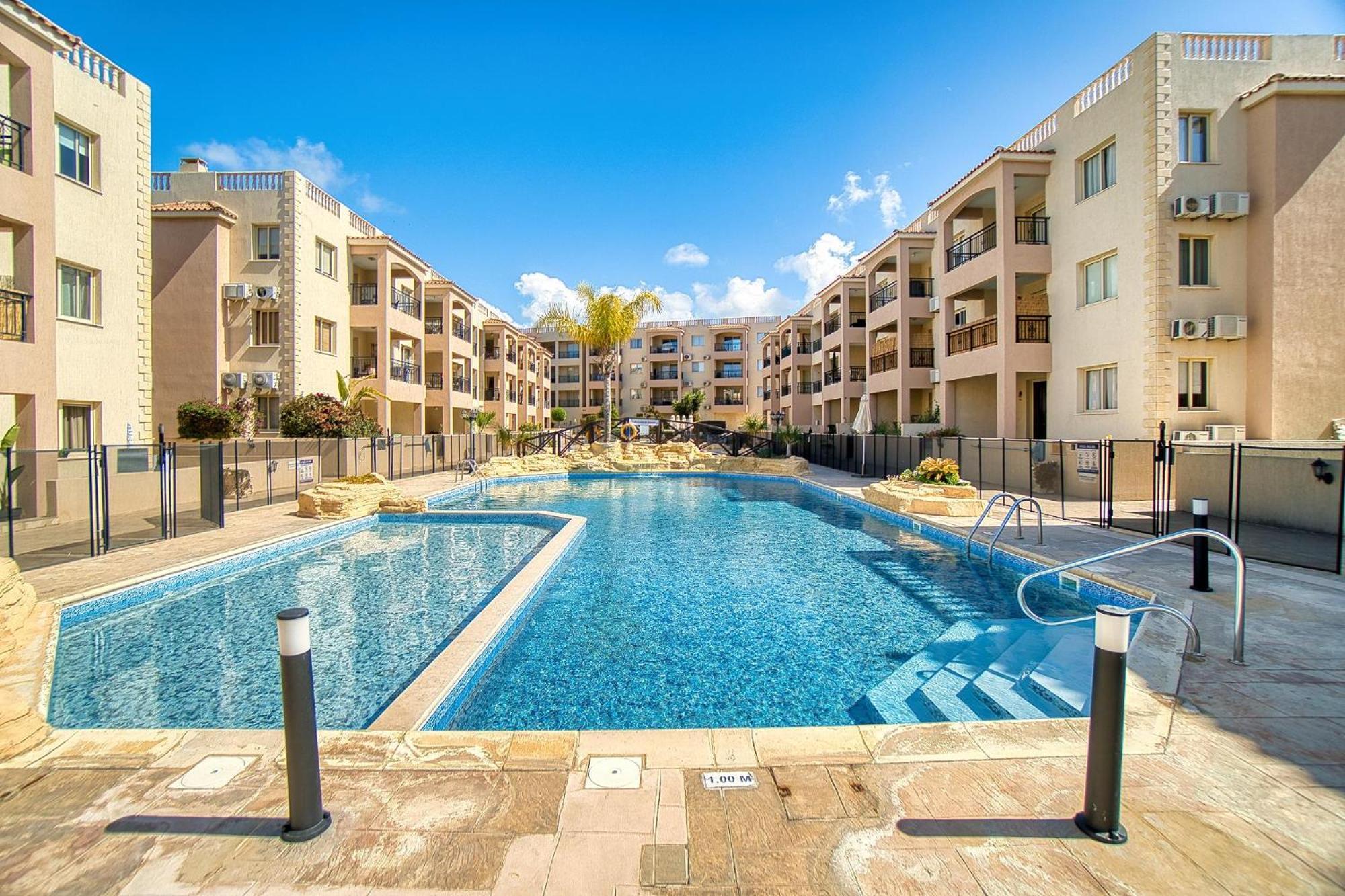 Royal Seacrest F G6 Apartment Paphos Luaran gambar