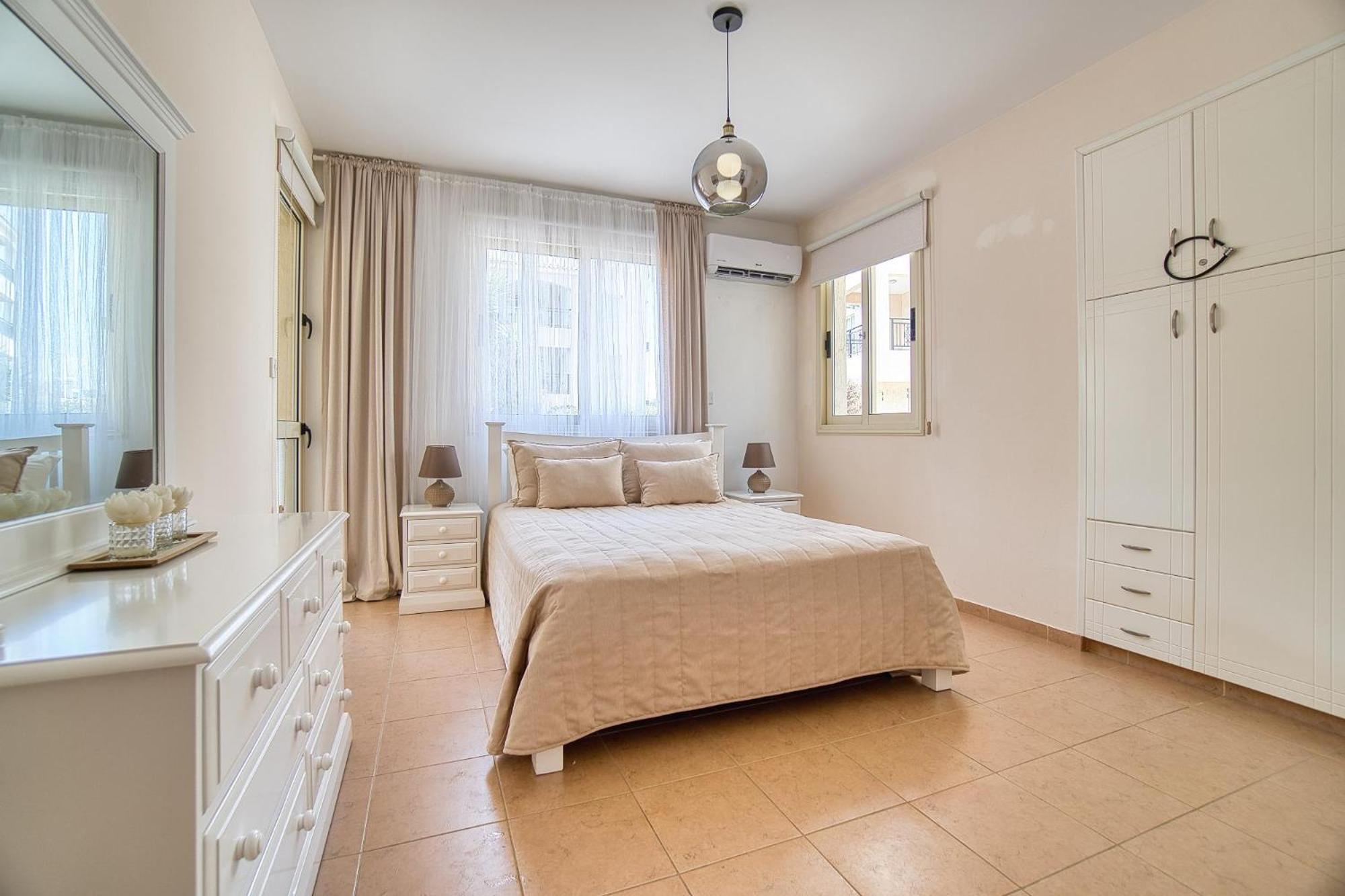 Royal Seacrest F G6 Apartment Paphos Luaran gambar