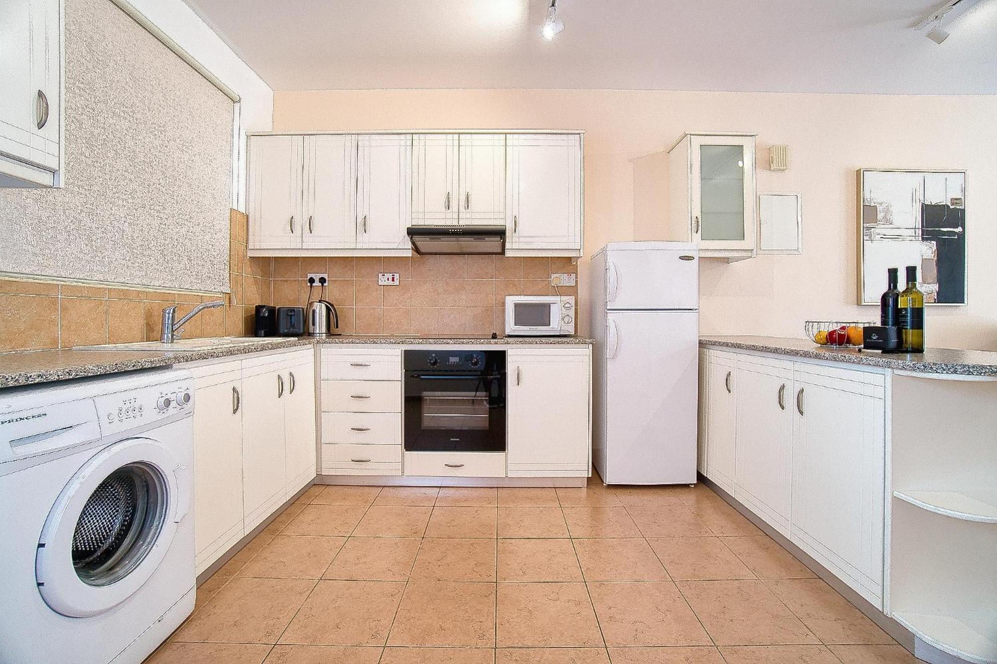 Royal Seacrest F G6 Apartment Paphos Luaran gambar